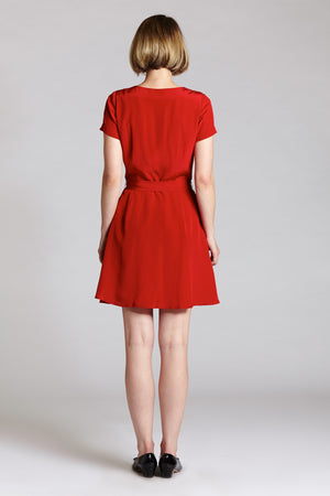 Little Red Dress - L'école Des Femmes 