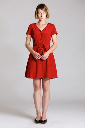 Little Red Dress - L'école Des Femmes 