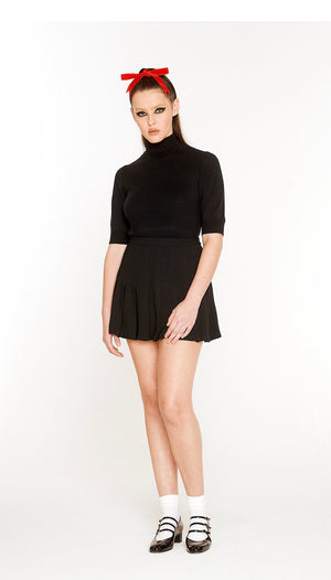 Black Crèpe Pleated Skirt